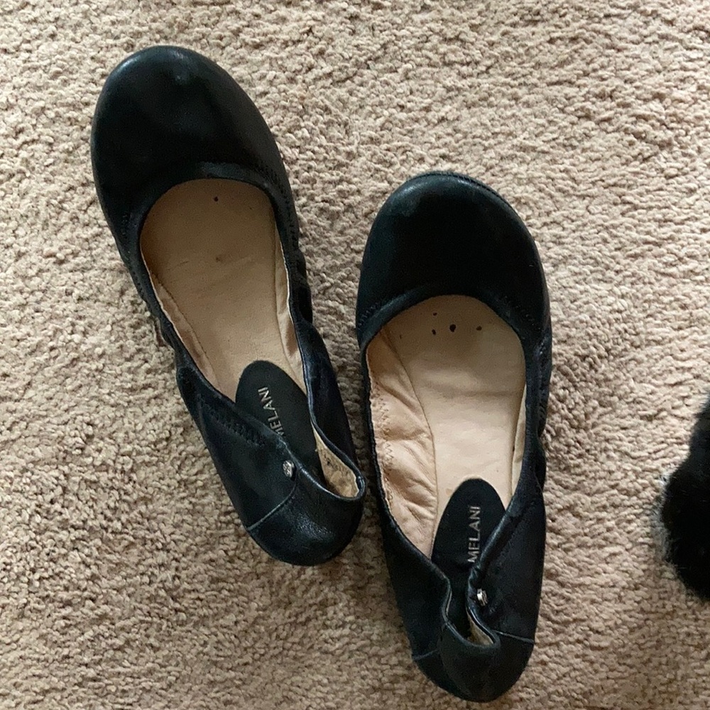 Size 7 Black flats